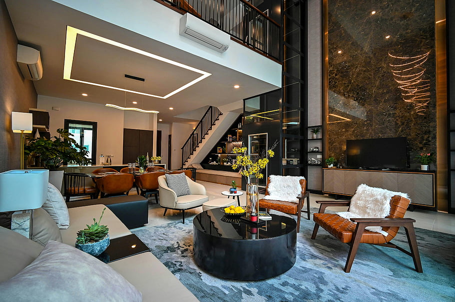open-concept-home-chic-living-room-contemporary-furniture-stylish-decor-modern-homes-living-room-design-interior-design-home-decor-living-space-modern-furniture